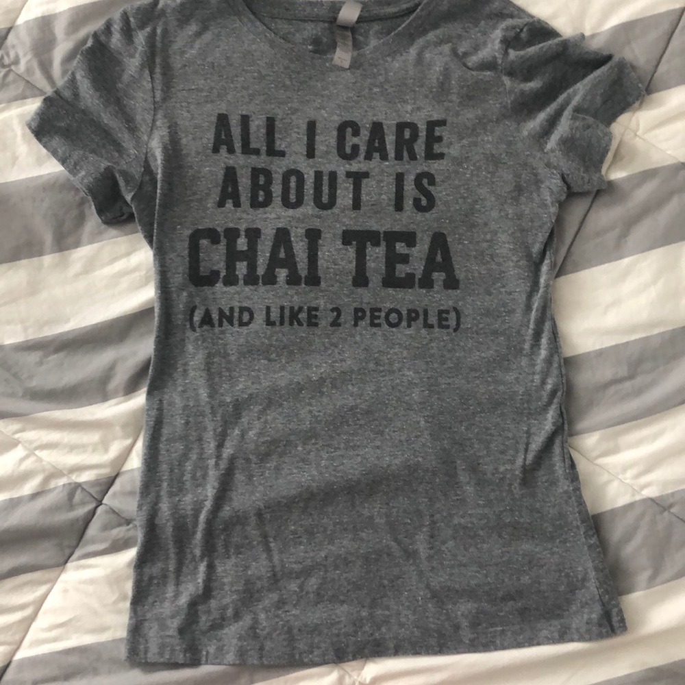 Graphic tee